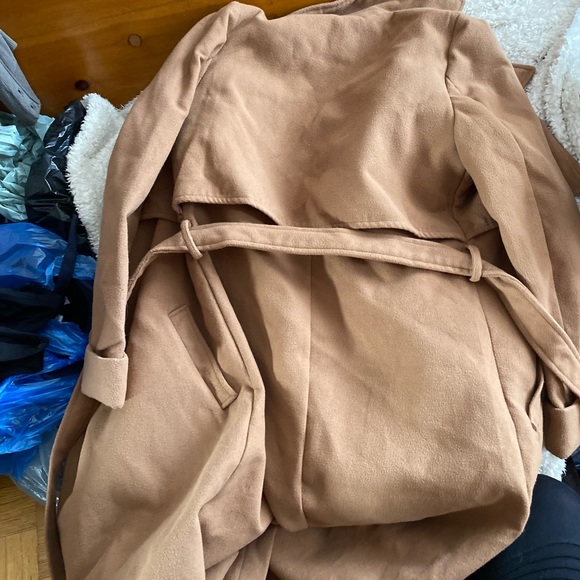 Long light brown trench warm winter fall - Picture 3 of 4